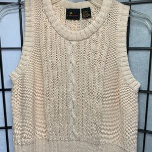 T20- 163 SLEEVELESS CABLE KNIT TOP LIGHT PEACH
